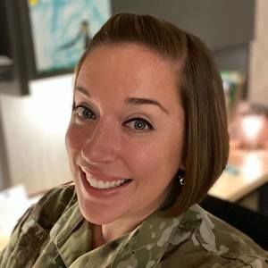 Meet your Posher, Whitney